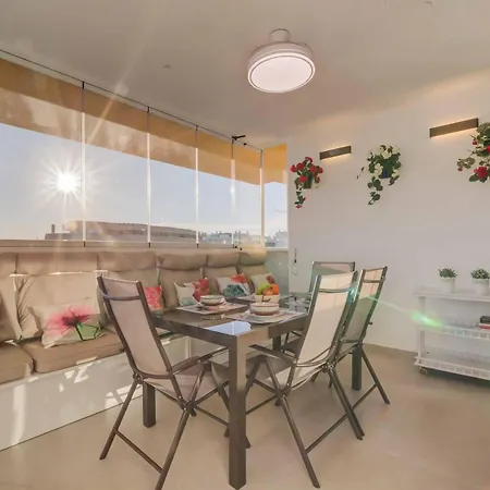 Апартаменти Cozy Deluxe In El Higueron