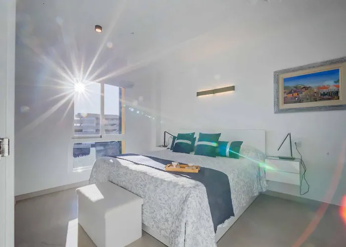 Апартаменти Cozy Deluxe In El Higueron Фуенхірола