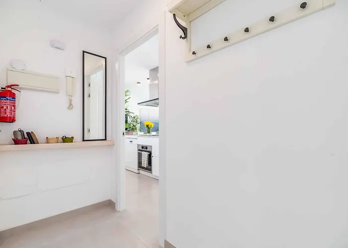 Cozy Deluxe In El Higueron Апартаменти *