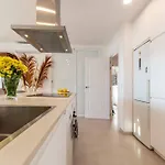 Cozy Deluxe In Reserva Del Higueron - Area Sport Club
