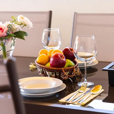 Cozy Deluxe Holiday Home In El Higueron Διαμέρισμα Fuengirola