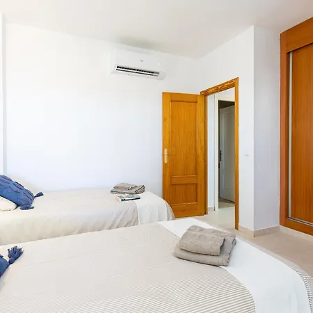 Cozy Deluxe Holiday Home In El Higueron Διαμέρισμα Fuengirola