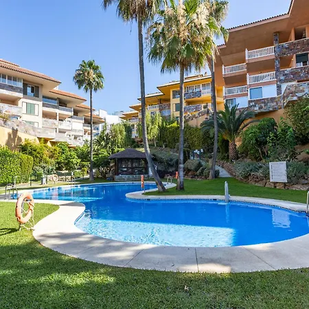 Cozy Deluxe Holiday Home In El Higueron * פואנגירולה