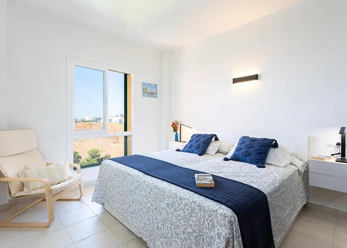 Cozy Deluxe In El Higueron * فوينخيرولا